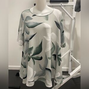 Alfani Gray and White loose Top NWOT